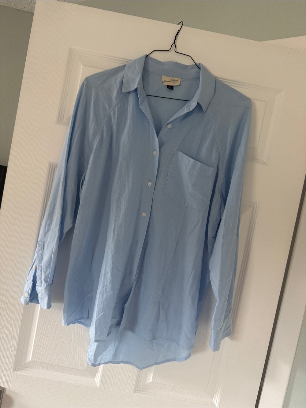 [Universal Thread] Light Blue Linen Button-Down - Picture 4 of 7